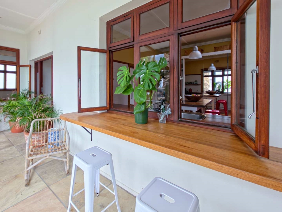 To Let 4 Bedroom Property for Rent in Oranjezicht Western Cape